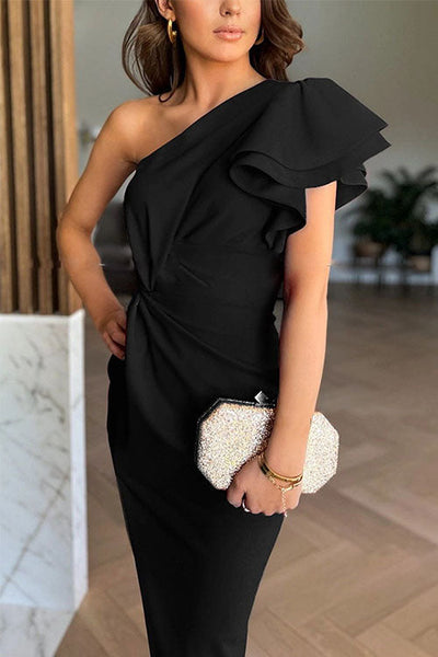 Caz - Off-Shoulder Jurk met Rimpelzoom en Splits
