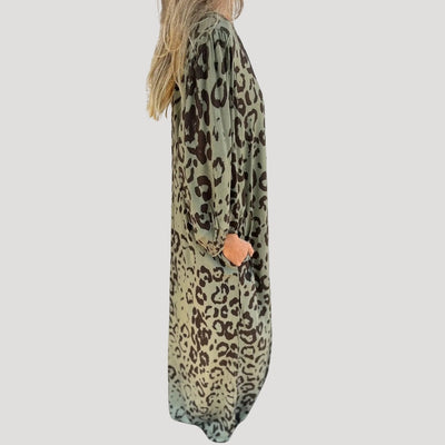Mary - Dames maxi jurk met luipaardprint en v-hals voor de zomer
