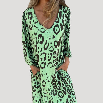 Mary - Dames maxi jurk met luipaardprint en v-hals voor de zomer