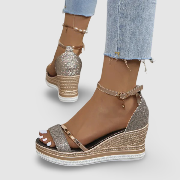 Rien - Comfortabele sleehak sandalen