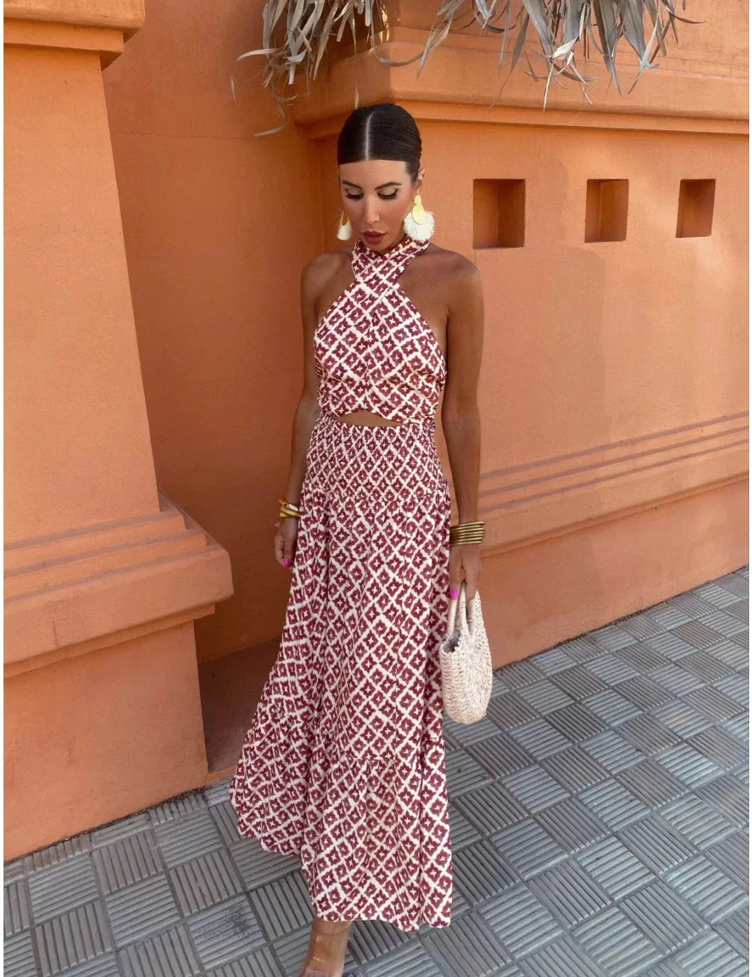 Mickay - Elegante, gerimpelde midi-jurk met off-shoulder