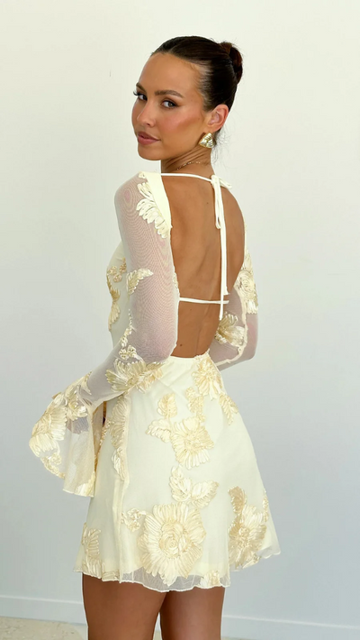 Julia | MiniJurk