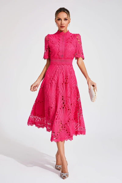 Sanne - Casual Bloemenjurk met Borduursel en Korte Mouwen